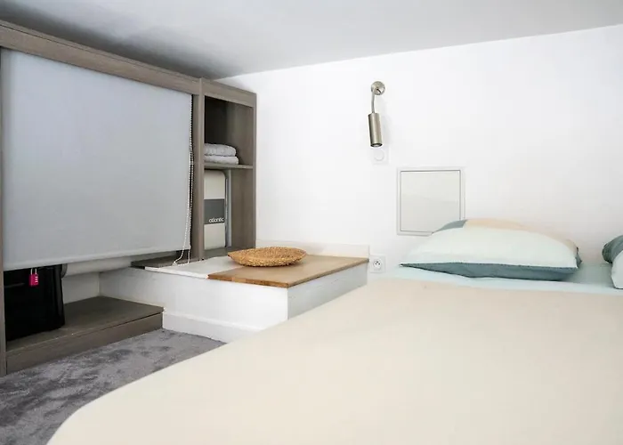 And Hyper Center Apartment